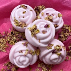 english-rose-frankincense-soap