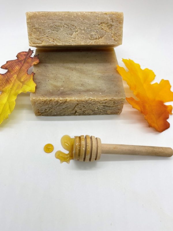 fall-seasonal-soaps-musky-bee